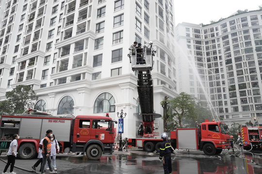 Huy động 4.000 người tham gia diễn tập chữa cháy, cứu nạn, cứu hộ tại tổ hợp Vinhomes Ocean Park 1