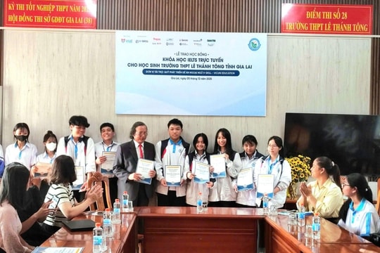 Quỹ phát triển đề án ngoại ngữ V-Skill hỗ trợ 70% khóa IELTS cho học sinh Trường THPT Lê Thánh Tông tỉnh Gia Lai