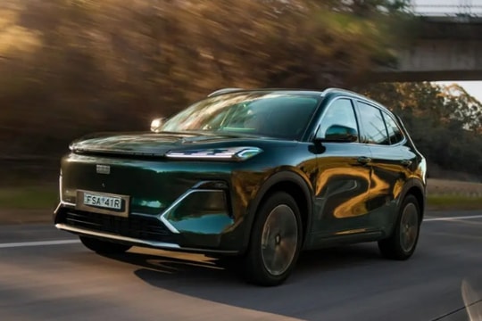 Geely EX5 PHEV sẽ về Việt Nam vào 2026