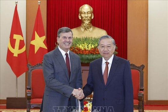 Tổng Bí thư Tô Lâm tiếp Giám đốc Học viện Tổng thống Liên bang Nga