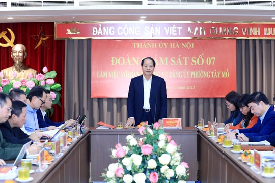 Tây Mỗ đẩy mạnh chuyển đổi số, nâng cao chất lượng phục vụ nhân dân