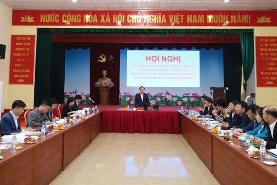Đoàn giám sát số 10 của Thành ủy Hà Nội làm việc với xã Hương Sơn và xã Phúc Sơn