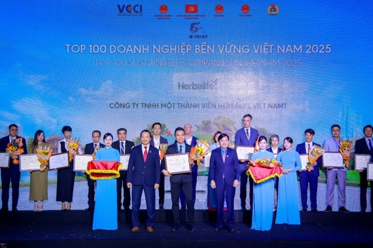 Herbalife Việt Nam được VCCI vinh danh Top 100 Doanh nghiệp bền vững Việt Nam 2025