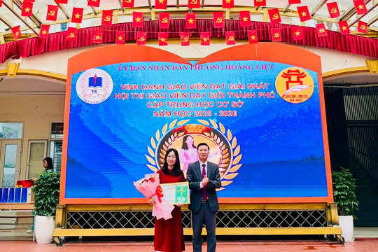 UBND phường Hoàng Liệt khen thưởng Giải Nhất giáo viên Giỏi Thành phố Hà Nội