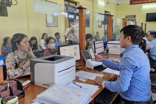 Hà Nội: Cử công chức, viên chức về cấp xã tháo gỡ vướng mắc, phục vụ nhân dân