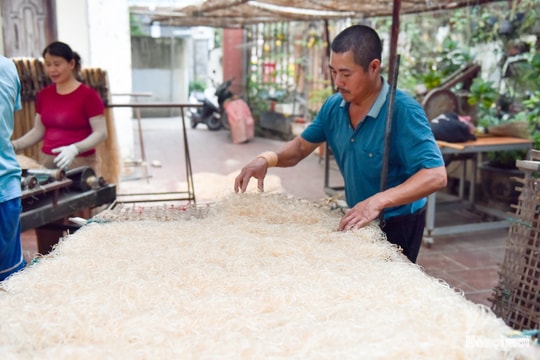 Nâng niu nghề miến Cự Đà