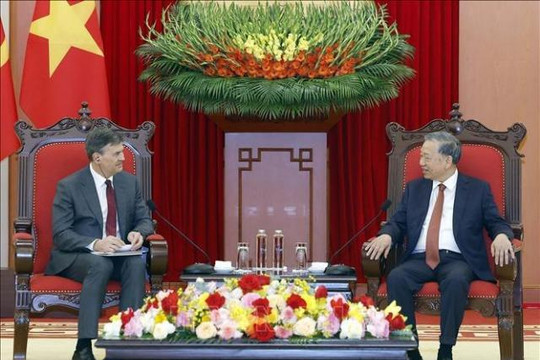 Tổng Bí thư Tô Lâm tiếp Giám đốc Học viện Tổng thống Liên bang Nga