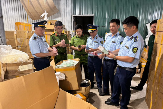 Hà Nội quyết liệt chặn hàng giả, không có "vùng cấm"