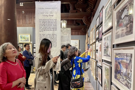 Độc đáo triển lãm cá nhân “Danh tính hình thành” của họa sĩ Minh Đàm