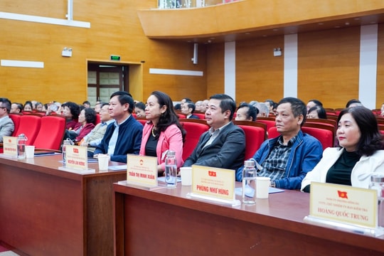 Tháng hành động vì Bình đẳng giới Nâng cao nhận thức, bảo vệ phụ nữ và trẻ em gái trên không gian mạng