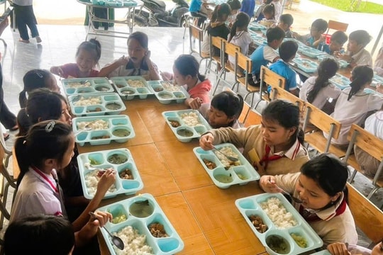 Các trường ở Đắk Lắk lo lắng khi dự án “Nuôi em” tạm dừng