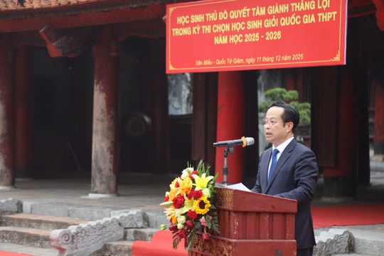 Gặp mặt đội tuyển học sinh giỏi Hà Nội dự thi quốc gia 2025