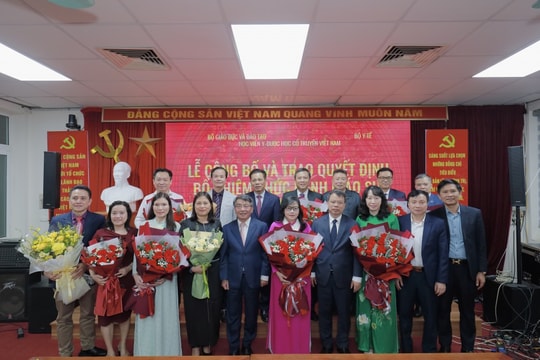 Học viện Y Dược học cổ truyền Việt Nam Trao quyết định bổ nhiệm chức danh Phó Giáo sư ngành Y