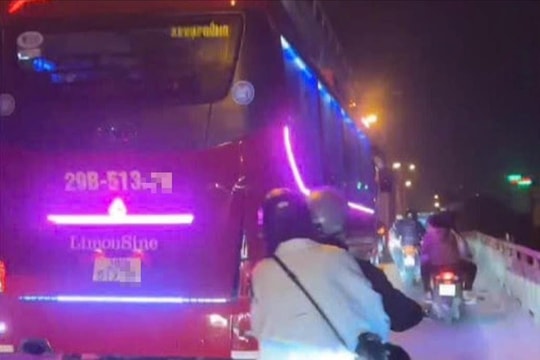 Hà Nội: Xử phạt tài xế đi vào đường cấm trên cầu Chương Dương