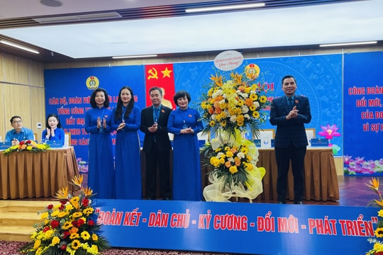 Đồng chí Phạm Thị Thu Huyền tiếp tục giữ chức Chủ tịch Công đoàn Tổng Công ty Du lịch Hà Nội