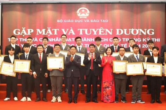 Bộ GD-ĐT khen thưởng học sinh đoạt giải Olympic và khoa học kỹ thuật quốc tế