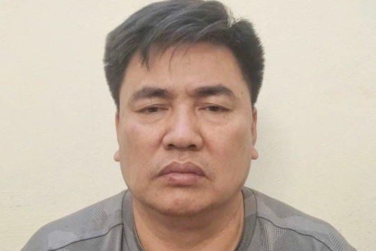Đối tượng đẩy Cảnh sát giao thông vào đầu xe tải đối diện tội danh Giết người
