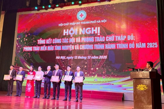 Hà Nội tôn vinh điển hình trong phong trào nhân đạo