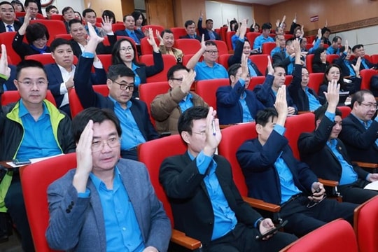 Hội nghị Ban Chấp hành Tổng LĐLĐ Việt Nam lần thứ tám khóa XIII thông qua nhiều nội dung quan trọng