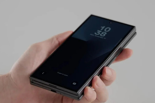 Cảm biến vân tay Galaxy Z TriFold mỏng nhất thế giới