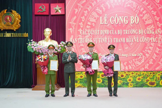 Thanh Hóa: trao các quyết định của Bộ trưởng Bộ Công an về công tác cán bộ