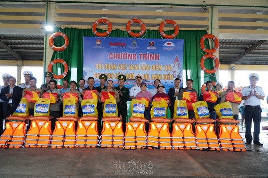 Đắk Lắk: Điểm tựa cho ngư dân vươn khơi, bám biển