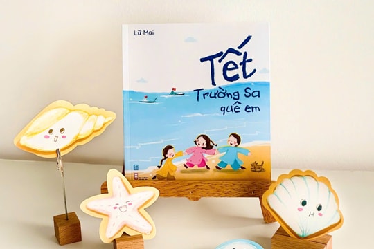 Ngập tràn mùa xuân biển đảo trong tập thơ “Tết Trường Sa quê em”