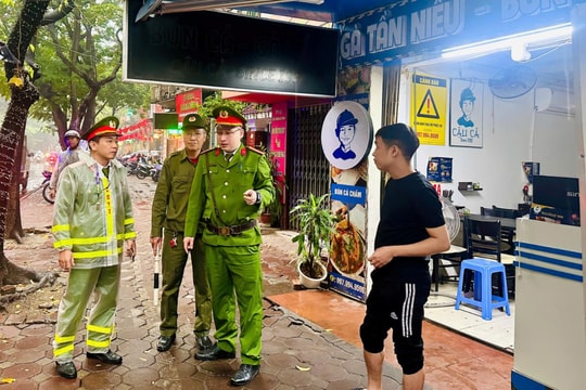 Các phường Ba Đình, Ngọc Hà, Giảng Võ đồng loạt ra quân lập lại trật tự đô thị