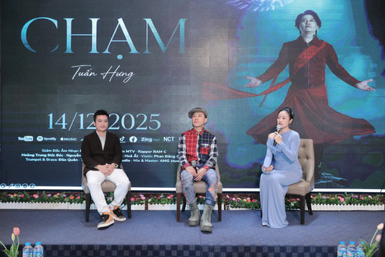 Ra mắt album “Chạm”: Ca sĩ Tuấn Hưng trở lại bằng âm nhạc chữa lành