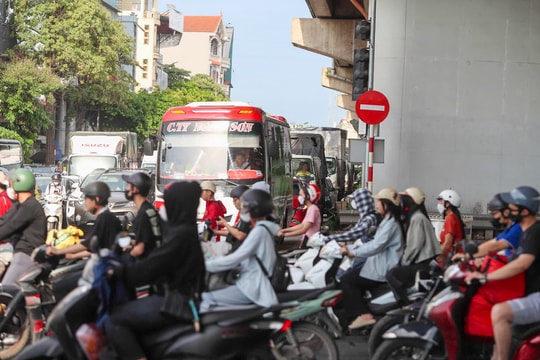 Xử lý căn cơ, tận gốc tình trạng ùn tắc giao thông kéo dài