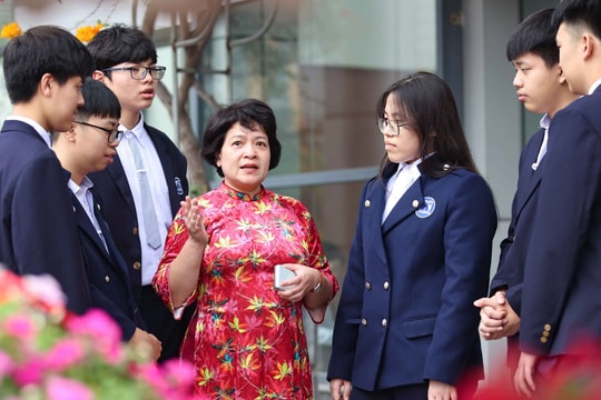 Khi thầy cô trao niềm tin, học sinh vươn xa cùng khoa học
