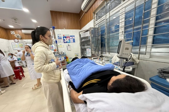 Quảng Ngãi: Khẩn trương xác minh vụ ngộ độc nghi do ăn bánh mì