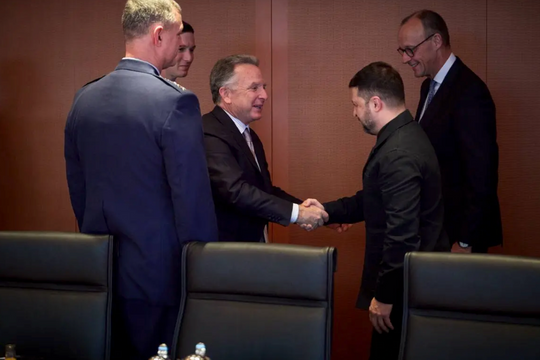 Thông tin về vòng đàm phán lần 2 giữa Tổng thống Zelensky và phái đoàn Mỹ tại Berlin
