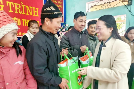 Hội Nông dân Việt Nam cùng nông dân giảm nghèo đa chiều, bền vững
