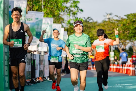 Herbalife Việt Nam đồng hành cùng giải Tiền Phong Half Marathon 2025