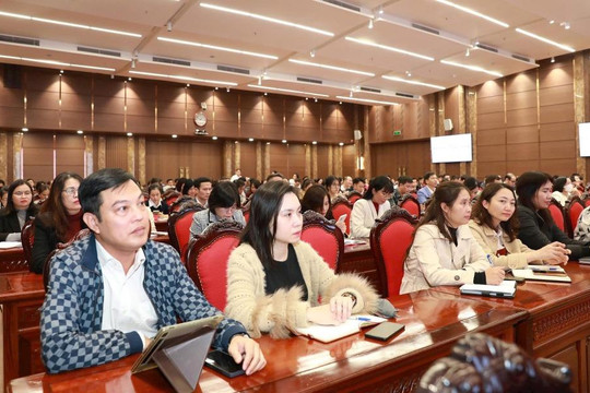 ​  Hơn 3.500 cán bộ được tập huấn công tác cải cách hành chính, lập và nộp hồ sơ lưu trữ