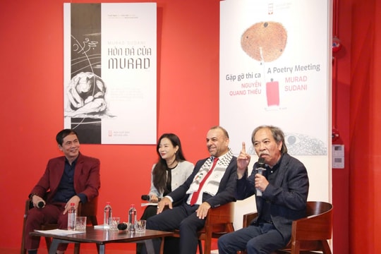 Thi ca kết nối lương tri và nuôi dưỡng khát vọng hòa bình