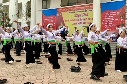 Hướng tới giảm nghèo đa chiều, bao trùm, bền vững