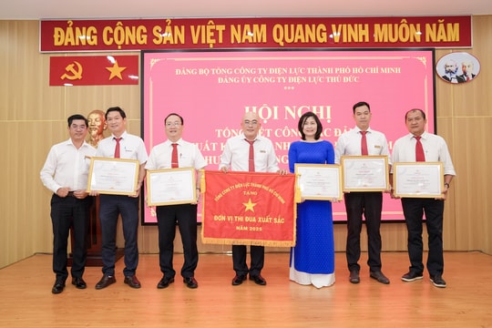 Công ty Điện lực Thủ Đức giữ vững ổn định, nâng cao chất lượng cung cấp điện năm 2026