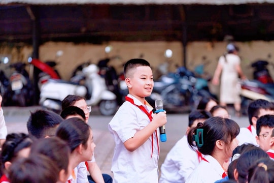 Học sinh Hà Nội không phải nộp đơn đề nghị miễn, hỗ trợ học phí