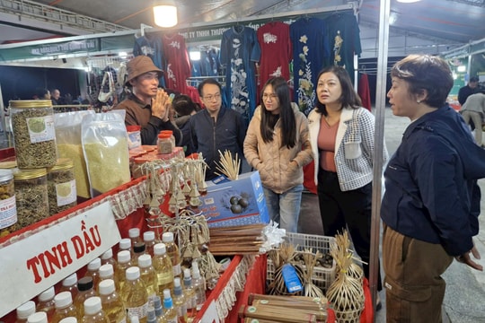Hà Nội: Ứng dụng AI, dữ liệu số bảo vệ quyền lợi người tiêu dùng
