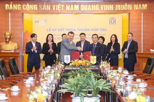 PVcomBank đồng hành cùng Bệnh viện Ung Bướu Hà Nội hiện đại hóa dịch vụ y tế
