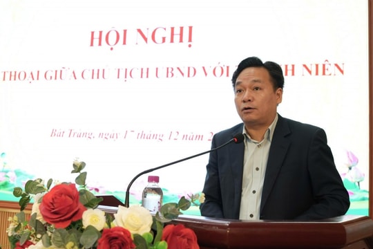Chủ tịch UBND xã Bát Tràng đối thoại với thanh niên