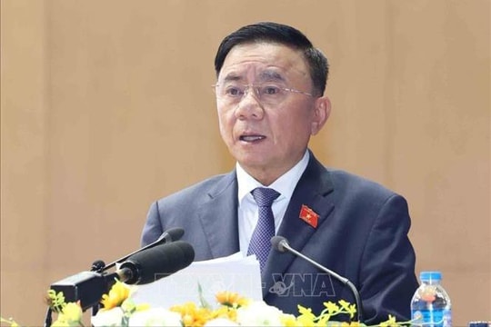 Thường trực Ban Bí thư Trần Cẩm Tú tiếp xúc cử tri tại tỉnh Lào Cai