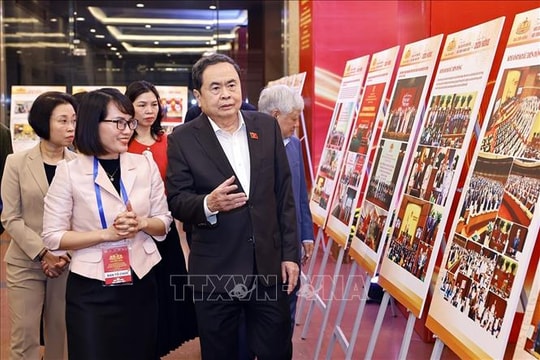 Chủ tịch Quốc hội Trần Thanh Mẫn dự tổng duyệt Lễ trao Giải Diên Hồng lần thứ tư