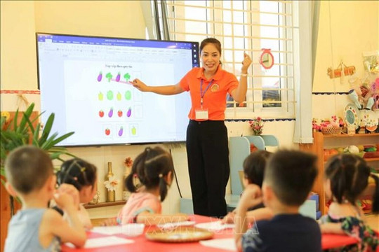 Tháo gỡ vướng mắc về thực hiện chính sách hỗ trợ đối với giáo viên mầm non ngoài công lập