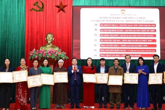 “Bà đỡ” cho giảm nghèo bền vững ở Phúc Sơn