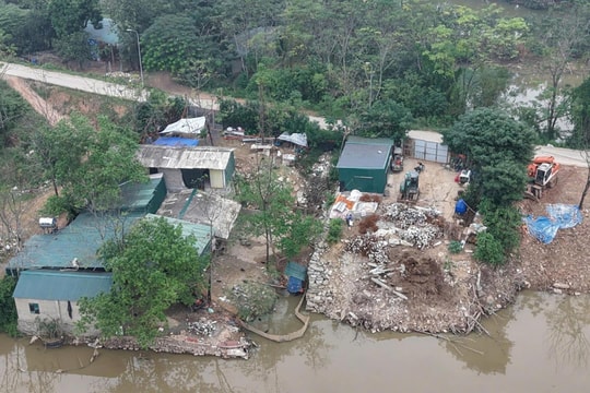 Kiều Phú “soi” vi phạm đất đai bằng flycam