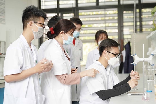Thổi bùng “ngọn lửa mở đường”
