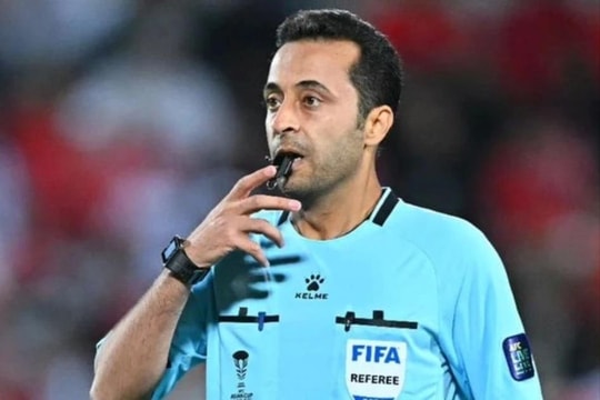 Trọng tài Iran sẽ bắt trận chung kết bóng đá nam U22 Việt Nam - U22 Thái Lan